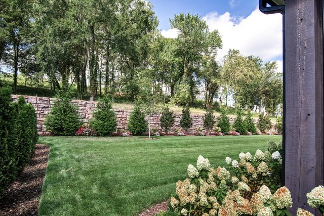 9029 Passiflora Ct, College Grove, TN 37046