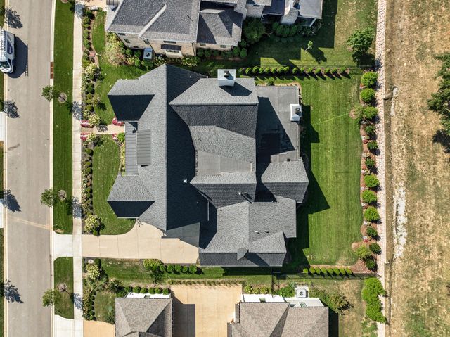 9029 Passiflora Ct, College Grove, TN 37046