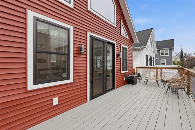 629 Fairview Avenue, Grand Rapids, MI 49503