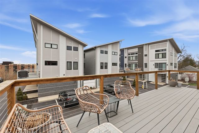 629 Fairview Avenue, Grand Rapids, MI 49503