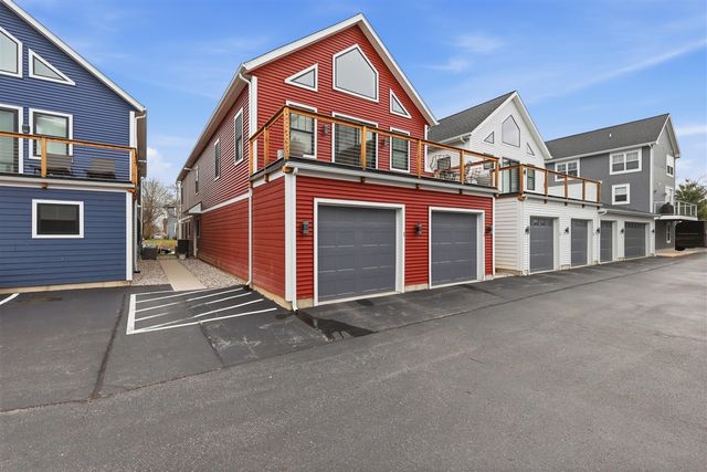 629 Fairview Avenue, Grand Rapids, MI 49503