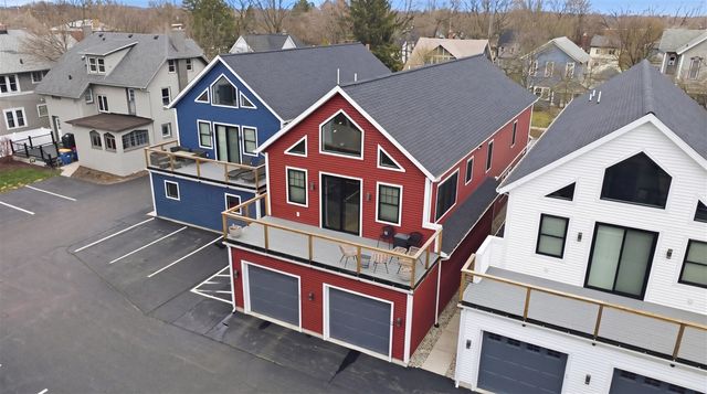 629 Fairview Avenue, Grand Rapids, MI 49503