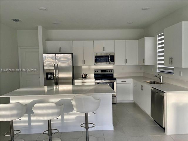 22960 SW 130th Avenue, Miami, FL 33170