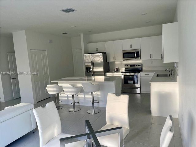 22960 SW 130th Avenue, Miami, FL 33170