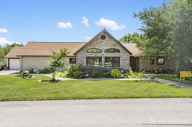 6 Bridgeview Drive, Kimberling City, MO 65686