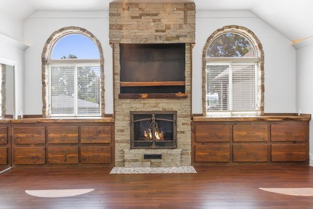 6 Bridgeview Drive, Kimberling City, MO 65686