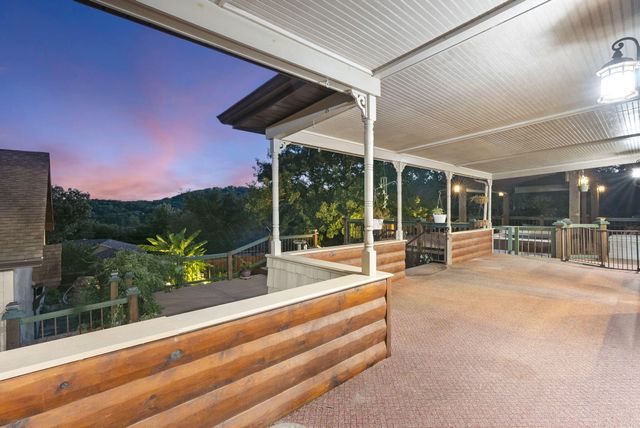 6 Bridgeview Drive, Kimberling City, MO 65686