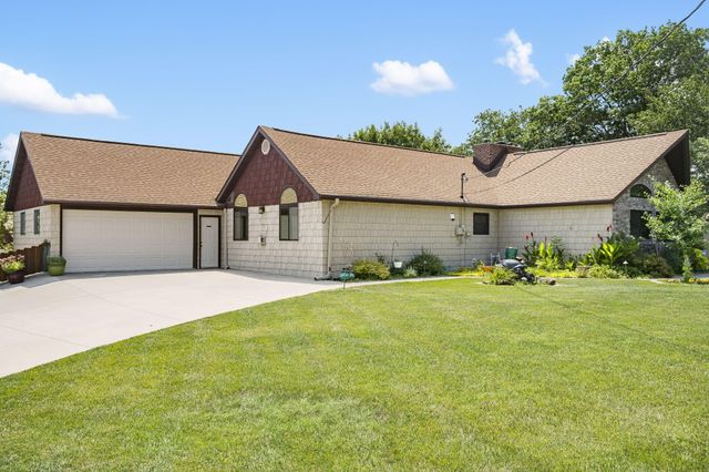 6 Bridgeview Drive, Kimberling City, MO 65686