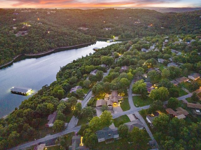 6 Bridgeview Drive, Kimberling City, MO 65686