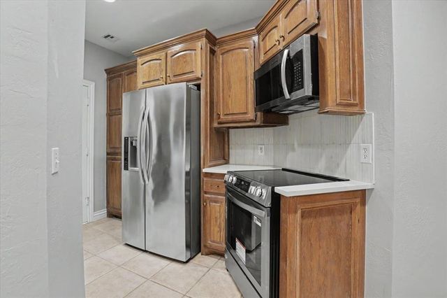 1641 Laurel Drive, Edmond, OK 73003