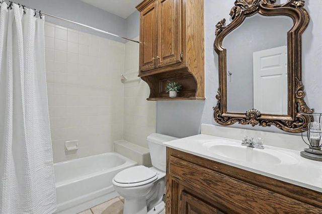 1641 Laurel Drive, Edmond, OK 73003