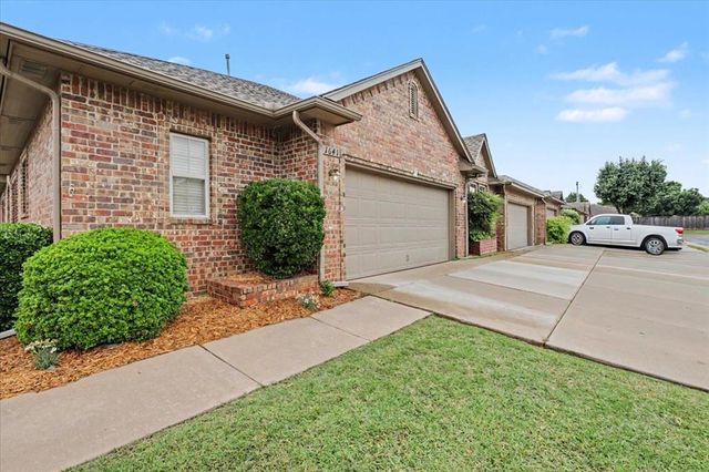 1641 Laurel Drive, Edmond, OK 73003