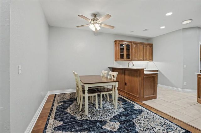 1641 Laurel Drive, Edmond, OK 73003
