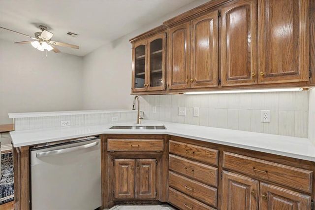 1641 Laurel Drive, Edmond, OK 73003