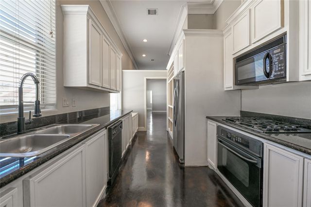 5801 Winsome Lane 201, Houston, TX 77057