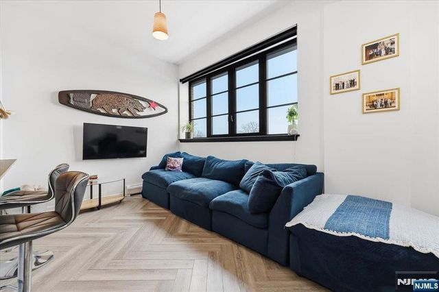 142 Charles Street 403, Jersey City, NJ 07307