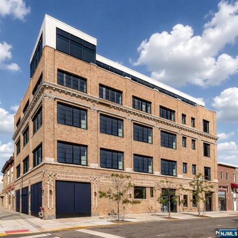 142 Charles Street 403, Jersey City, NJ 07307