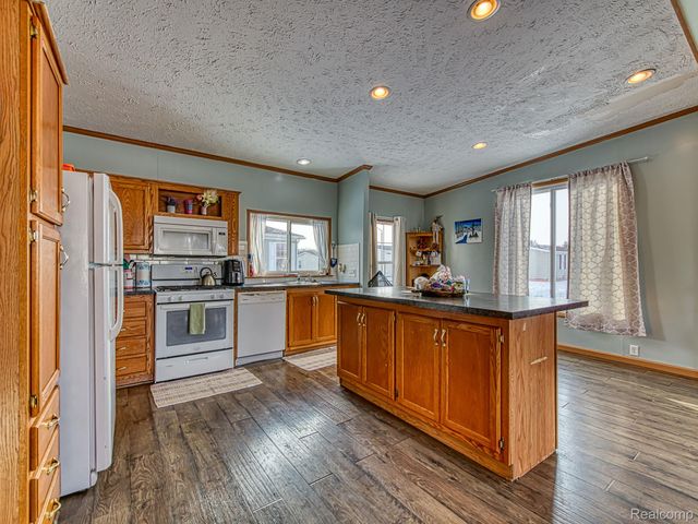 869 Trey Ridge, Raisinville Township, MI 48161