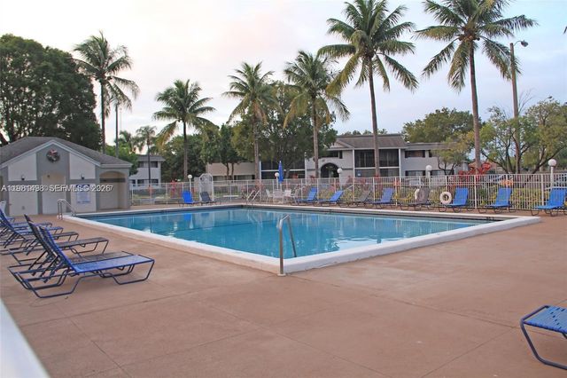 20741 NE 4th Ct 205, Miami, FL 33179