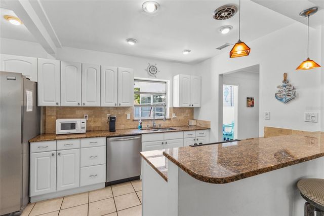 2082 ORCHID STREET, Sarasota, FL 34239