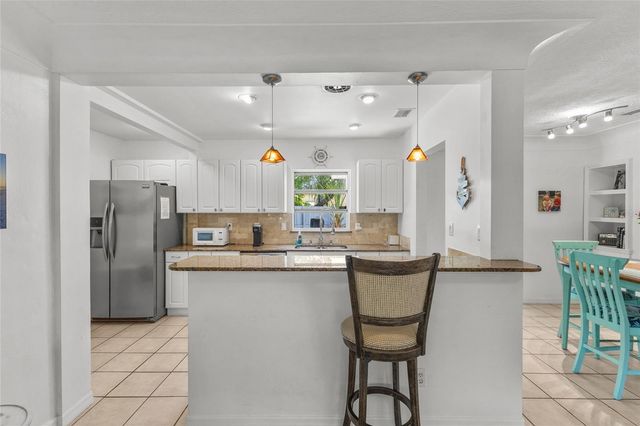 2082 ORCHID STREET, Sarasota, FL 34239