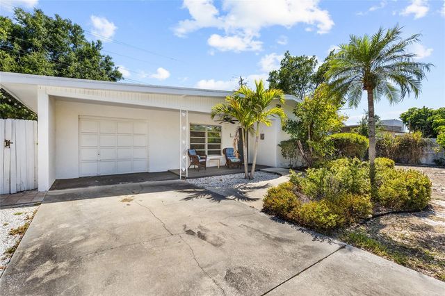 2082 ORCHID STREET, Sarasota, FL 34239