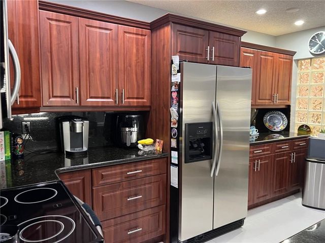 10791 NW 14th Street 303, Plantation, FL 33322