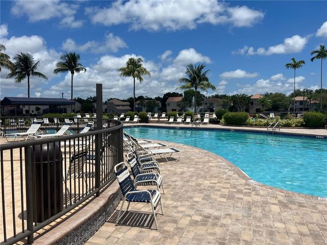 10791 NW 14th Street 303, Plantation, FL 33322