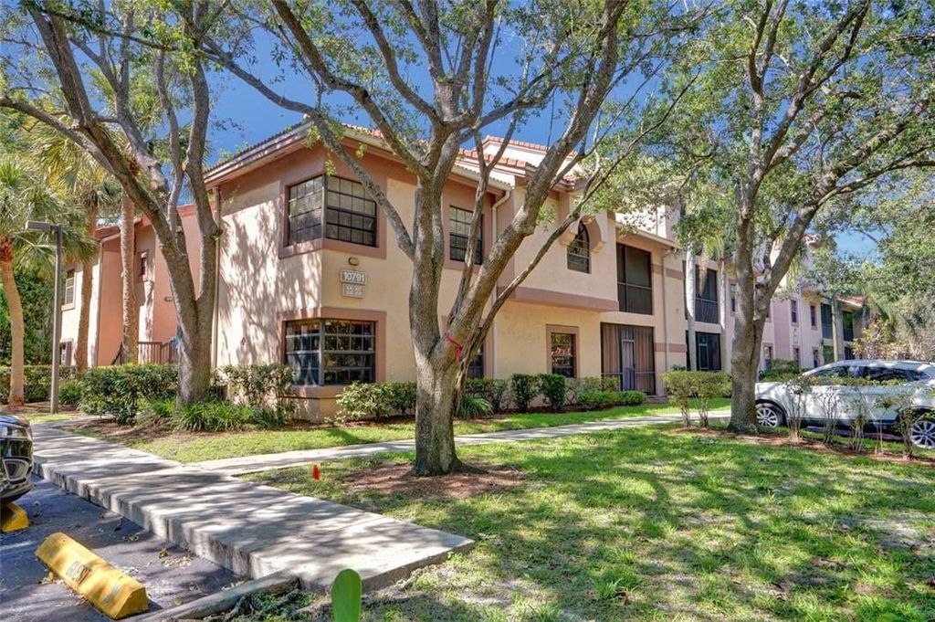 10791 NW 14th Street 303, Plantation, FL 33322
