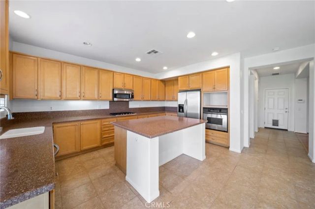 33710 Sattui, Temecula, CA 92592