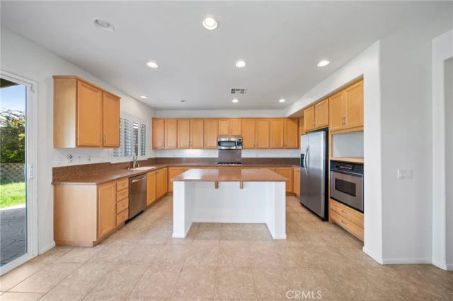 33710 Sattui, Temecula, CA 92592