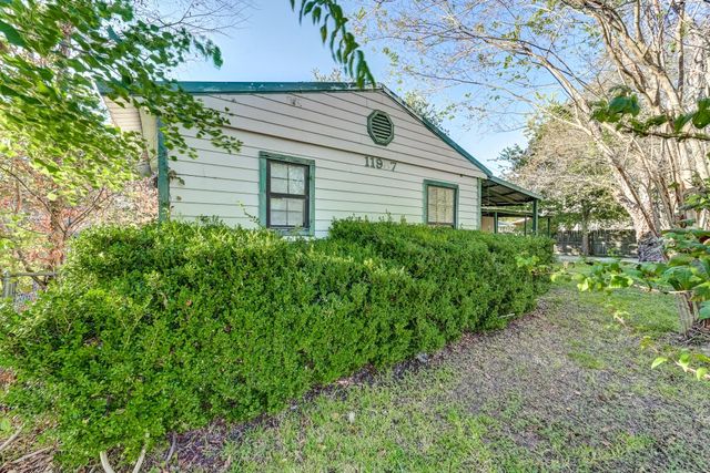 11987 Nelwood Street, Willis, TX 77318