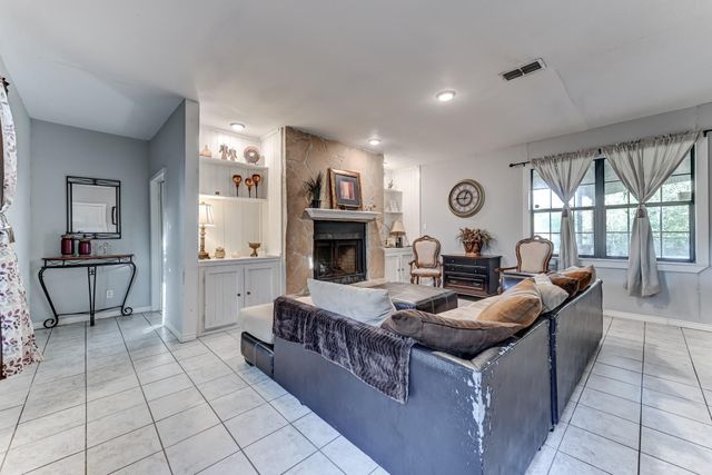 11987 Nelwood Street, Willis, TX 77318