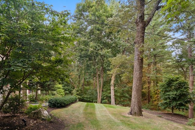 62 Walpole St, Dover, MA 02030