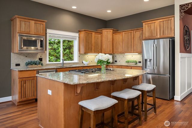 2200 NE Newton Lane, Issaquah, WA 98029