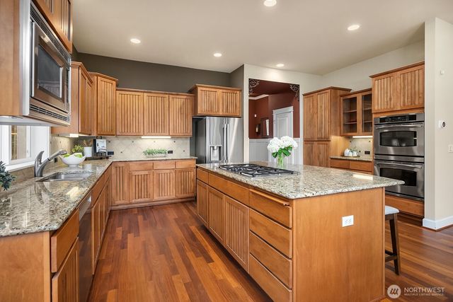 2200 NE Newton Lane, Issaquah, WA 98029