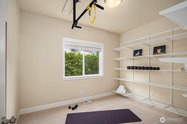 2200 NE Newton Lane, Issaquah, WA 98029