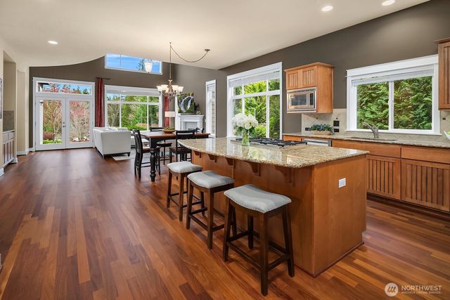 2200 NE Newton Lane, Issaquah, WA 98029