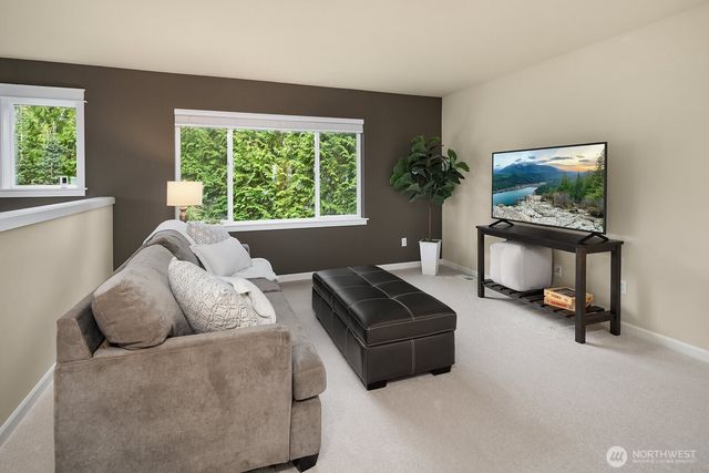 2200 NE Newton Lane, Issaquah, WA 98029