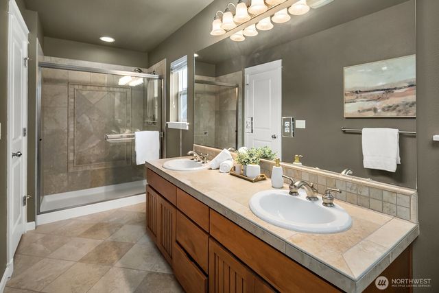 2200 NE Newton Lane, Issaquah, WA 98029