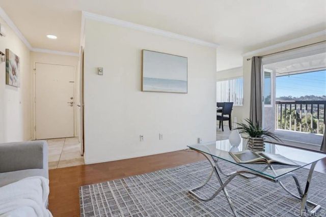 6394 Caminito Lazaro, San Diego, CA 92111