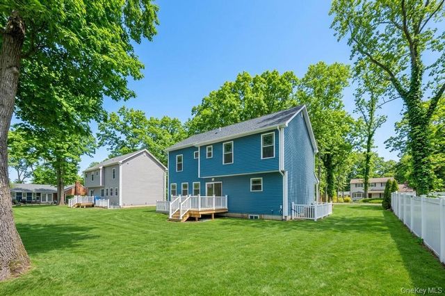 512 Starlight Drive, Shirley, NY 11967