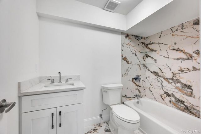 512 Starlight Drive, Shirley, NY 11967