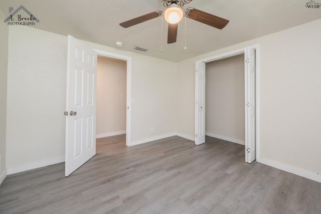 924 FALLS DRIVE, Wichita Falls, TX 76306