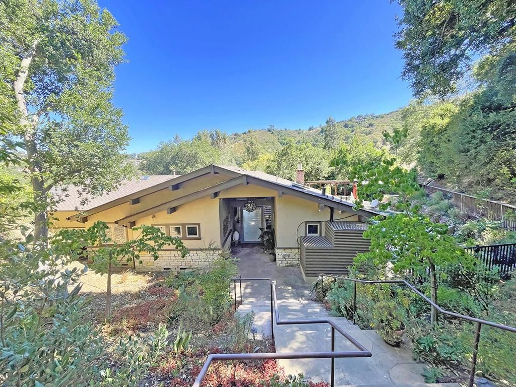 135 Lynton Avenue, San Carlos, CA 94070