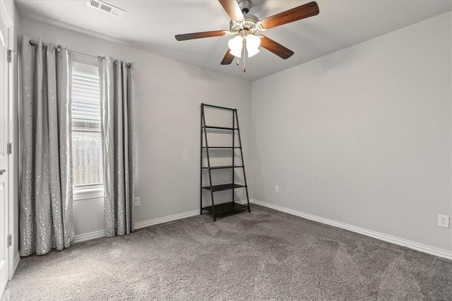 1651 Gallant Fox Lane, Prairie Grove, AR 72753