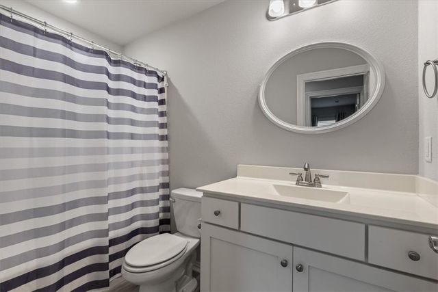 1651 Gallant Fox Lane, Prairie Grove, AR 72753