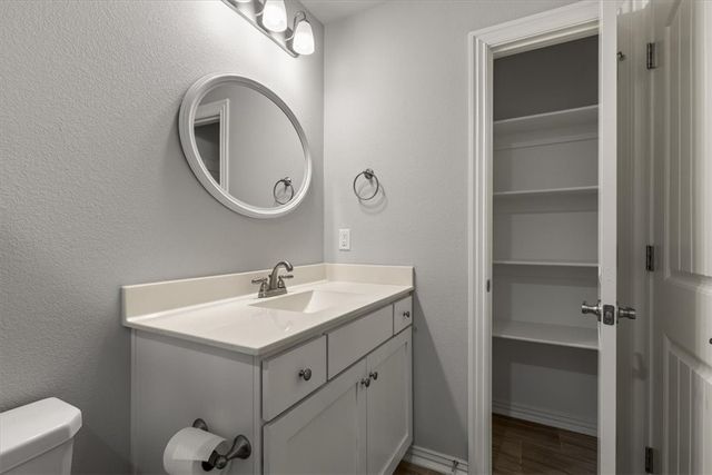 1651 Gallant Fox Lane, Prairie Grove, AR 72753