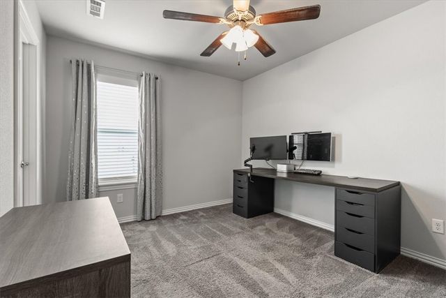 1651 Gallant Fox Lane, Prairie Grove, AR 72753