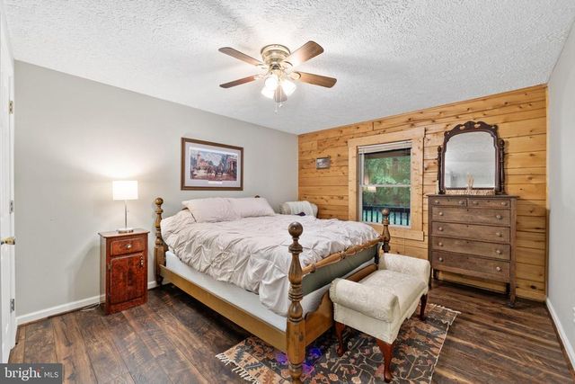 468 GEORGE JAMES LOOP, Radiant, VA 22732